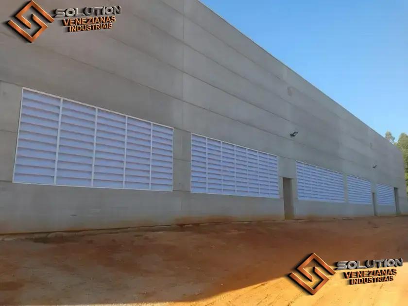 Benefícios do Policarbonato em Zonas Portuárias
